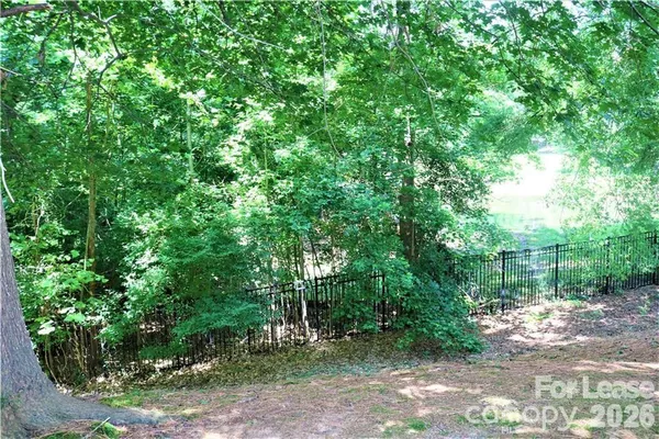 $2,000 | 15224 Coventry Ct Lane, Charlotte, NC 28277