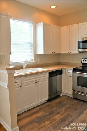 $2,000 | 15224 Coventry Ct Lane, Charlotte, NC 28277