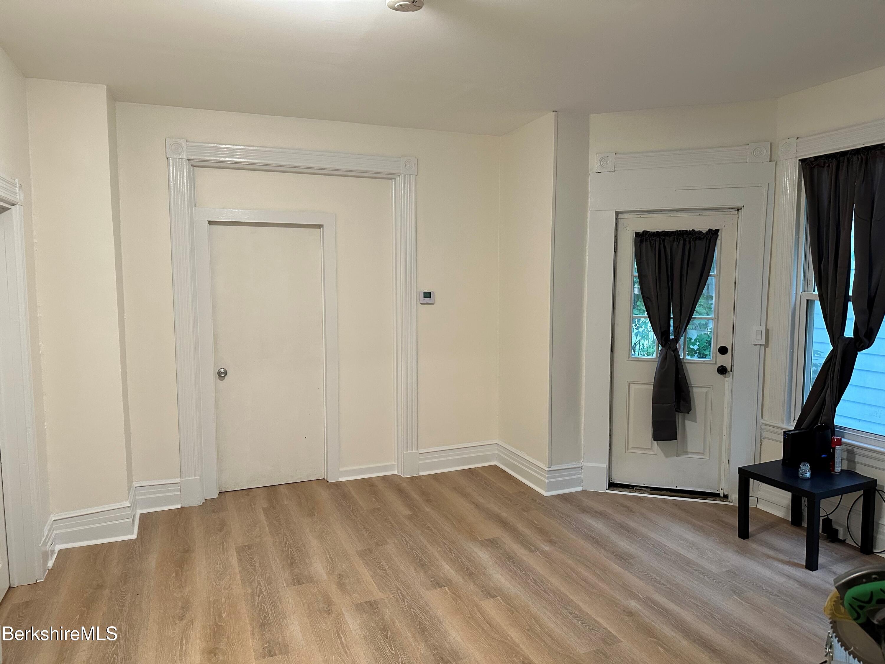 9-11 Myrtle Street Pittsfield, MA 01201 - Photo 12 of 26 livingroom2