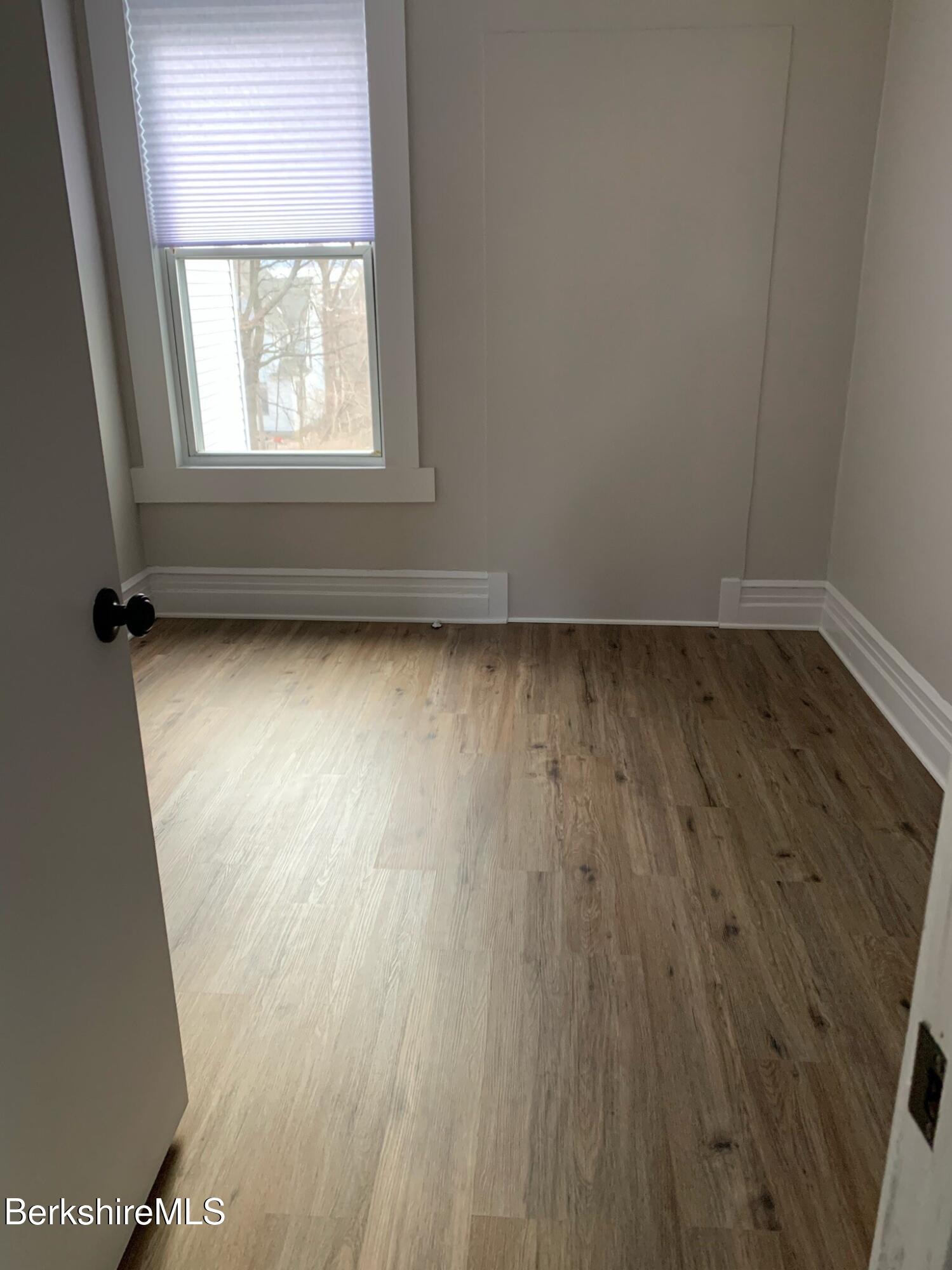 9-11 Myrtle Street Pittsfield, MA 01201 - Photo 14 of 26 bedrm