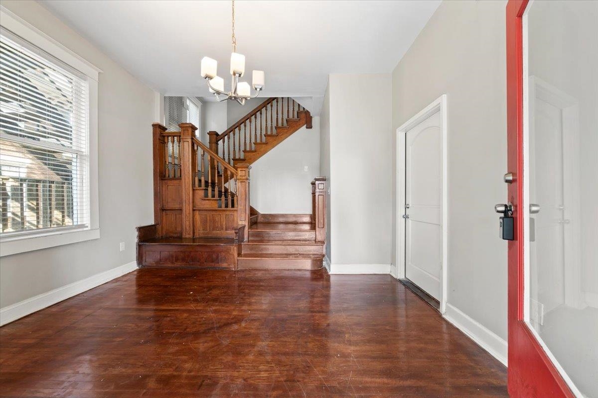 196 North McNeil Street Memphis, TN 38112 - Photo 5 of 31 a view of entryway and hall with wooden floor