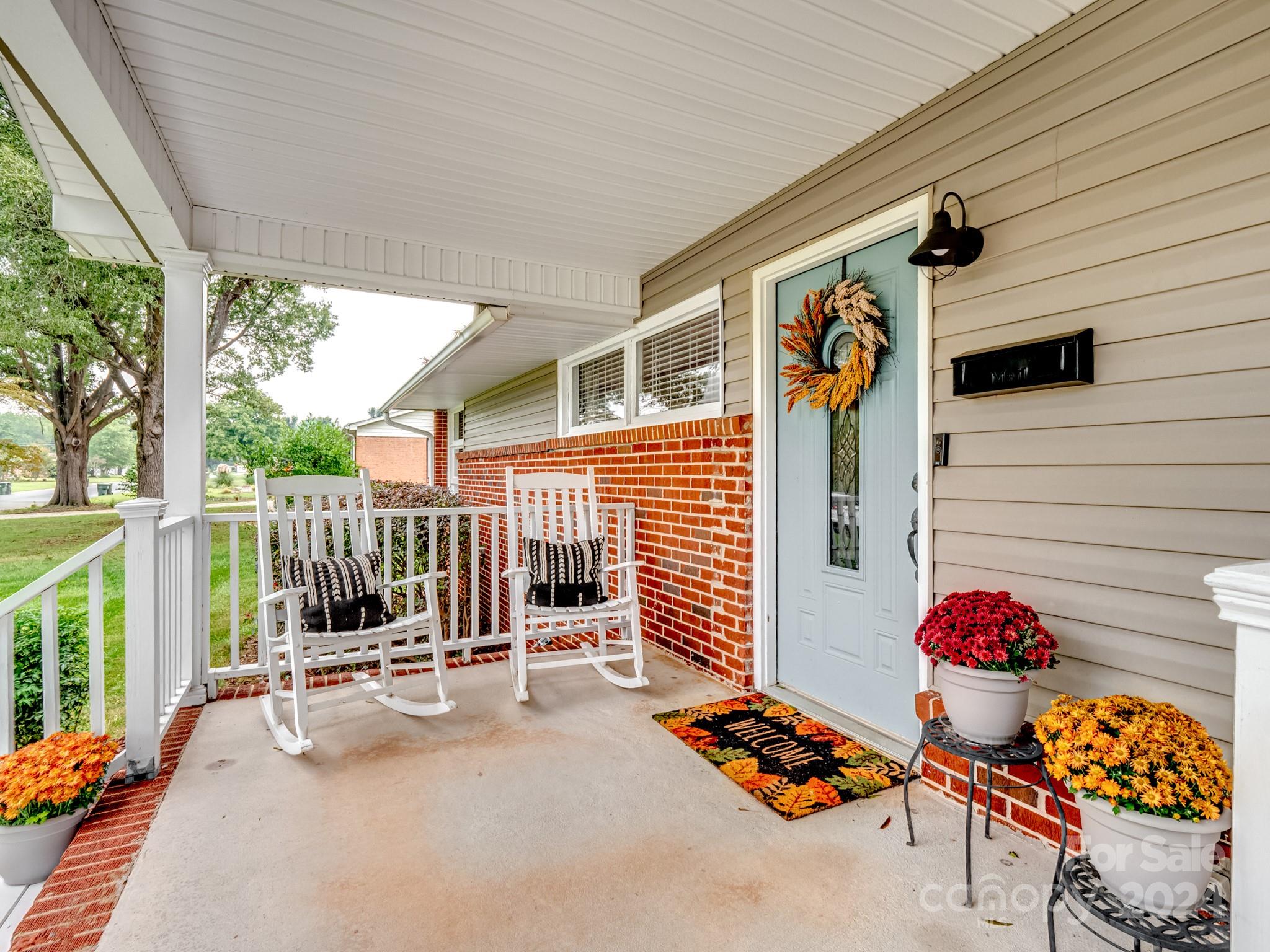 189 Rutledge Avenue Southwest Concord, NC 28025 - Photo 4 of 27 Gallery Image 4