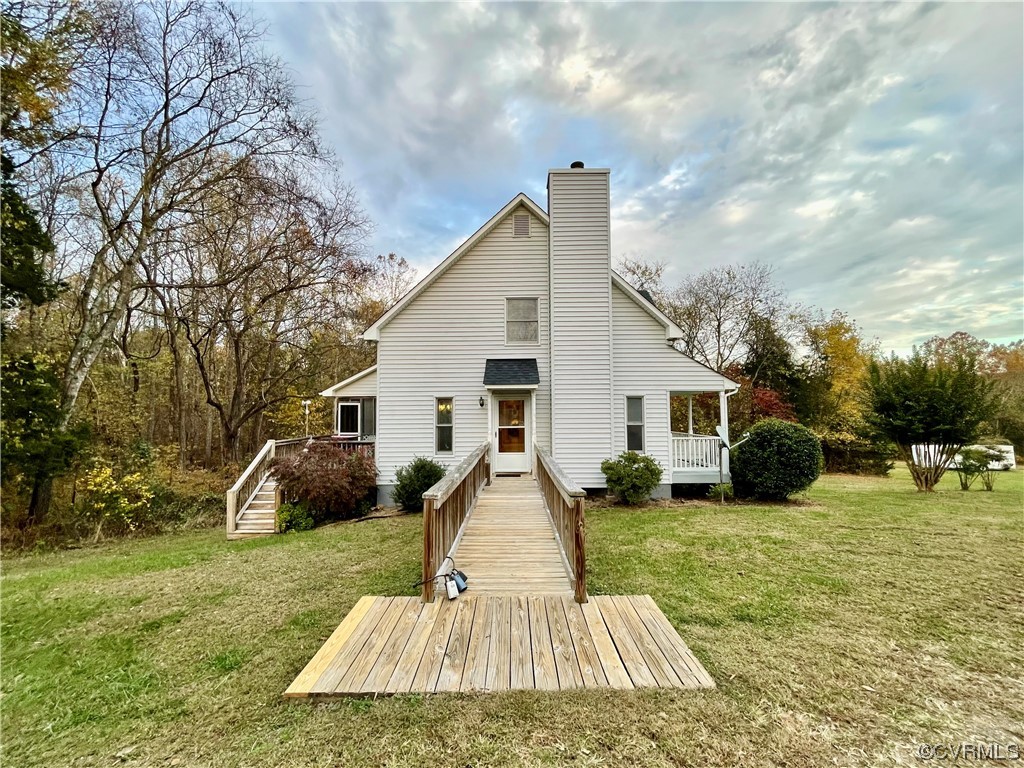 1751 Evans Mill Road Dillwyn, VA 23936 - Photo 4 of 50 a view of a house with a yard