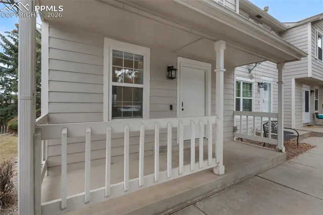 $239,000 | 532 Shady Crest Circle, Colorado Springs, CO 80916