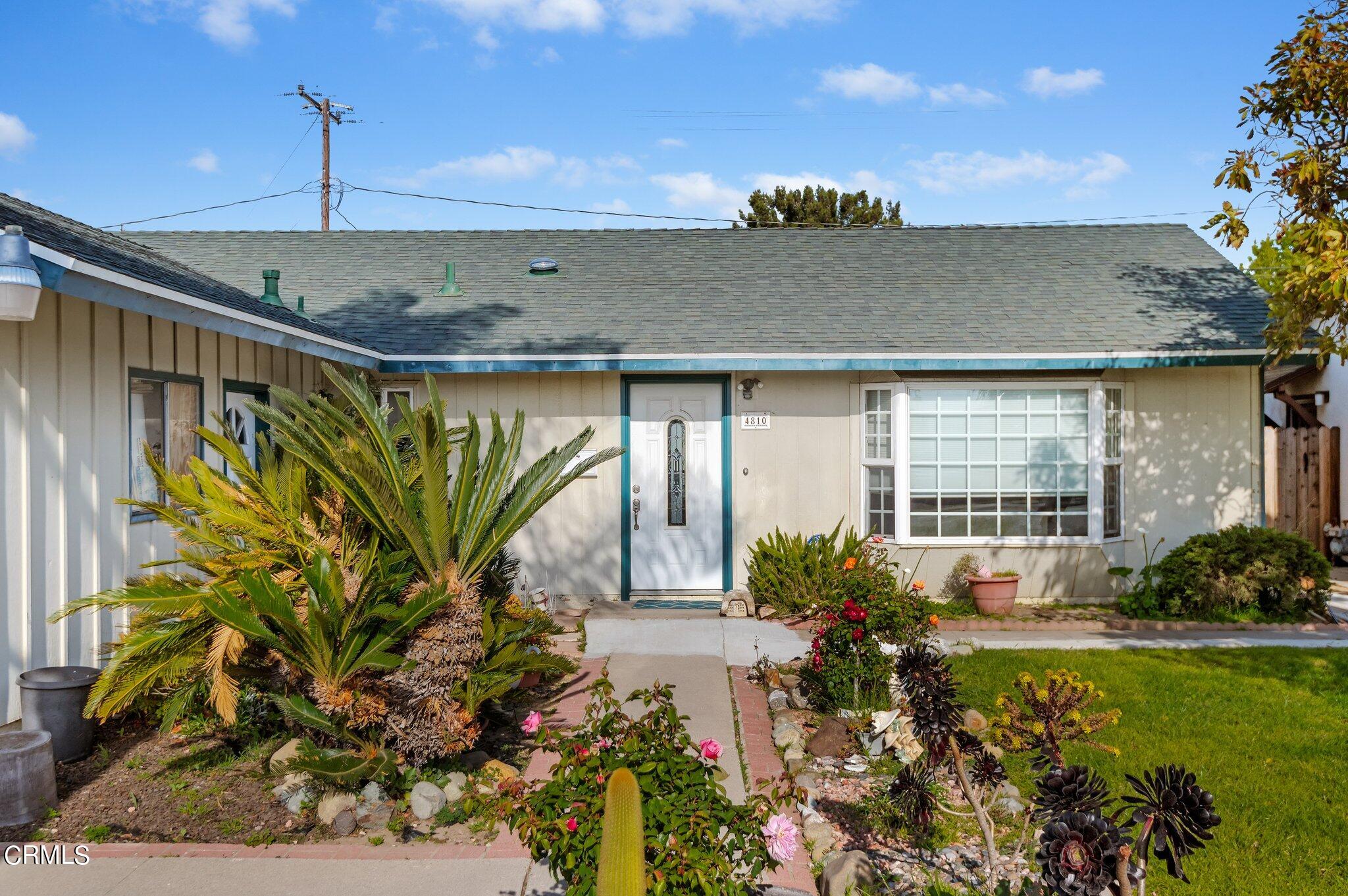 4810 Del Oro Place Oxnard, CA 93033 - Photo 3 of 21 a front view of a house