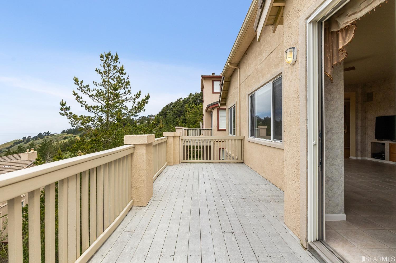 211 Sunset Court Pacifica, CA 94044 - Photo 30 of 84