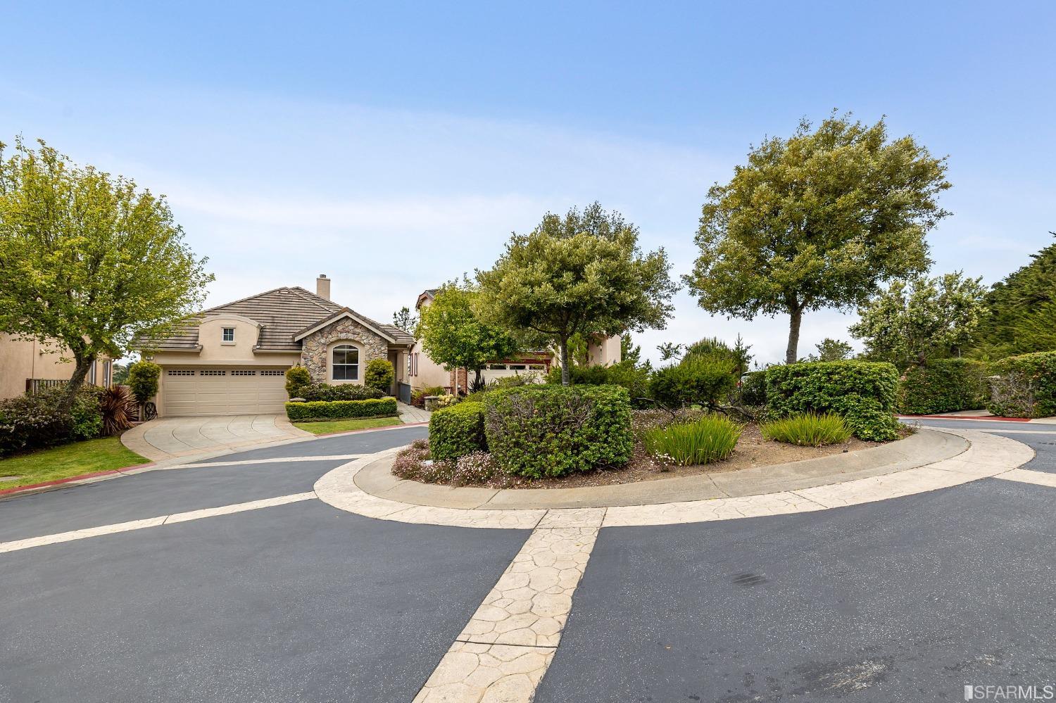 211 Sunset Court Pacifica, CA 94044 - Photo 3 of 84