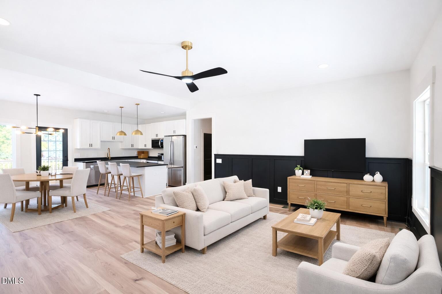 390 Park Springs Road Providence, NC 27315 - Photo 3 of 14 a living room with furniture and kitchen view