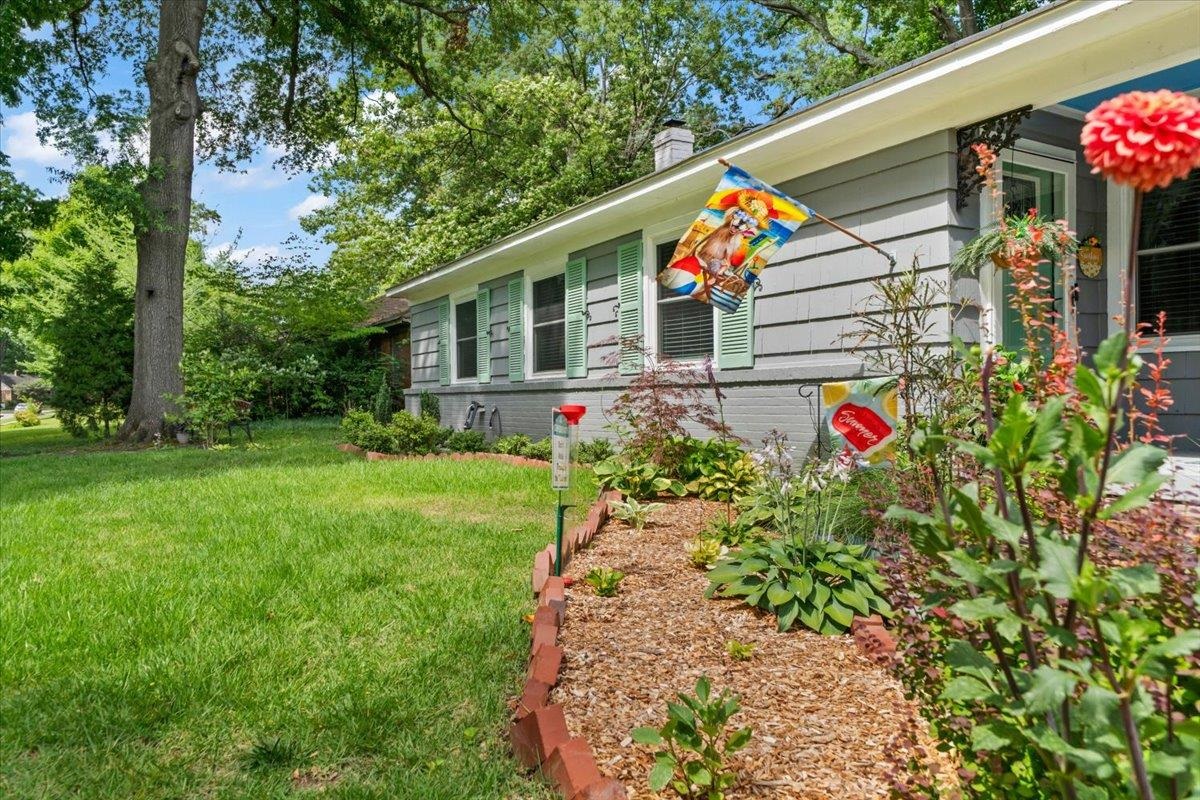 1072 West Perkins Road Memphis, TN 38117 - Photo 2 of 33