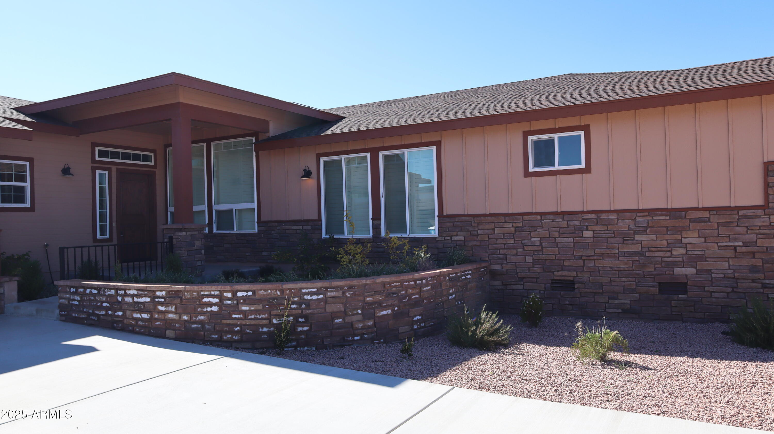 1701 West Dillon Way Payson, AZ 85541 - Photo 8 of 83 a front view of a house