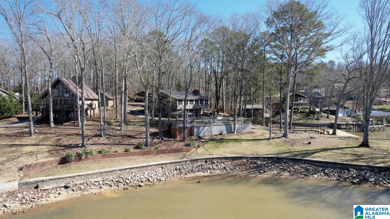 575 Ridgeway Circle Talladega, AL 35160 - Photo 4 of 41