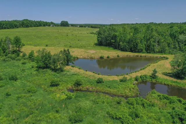 $129,000 | 1075 Sunset Avenue, Glenburn, ME 04401