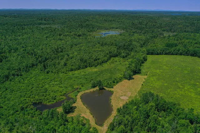 $129,000 | 1075 Sunset Avenue, Glenburn, ME 04401