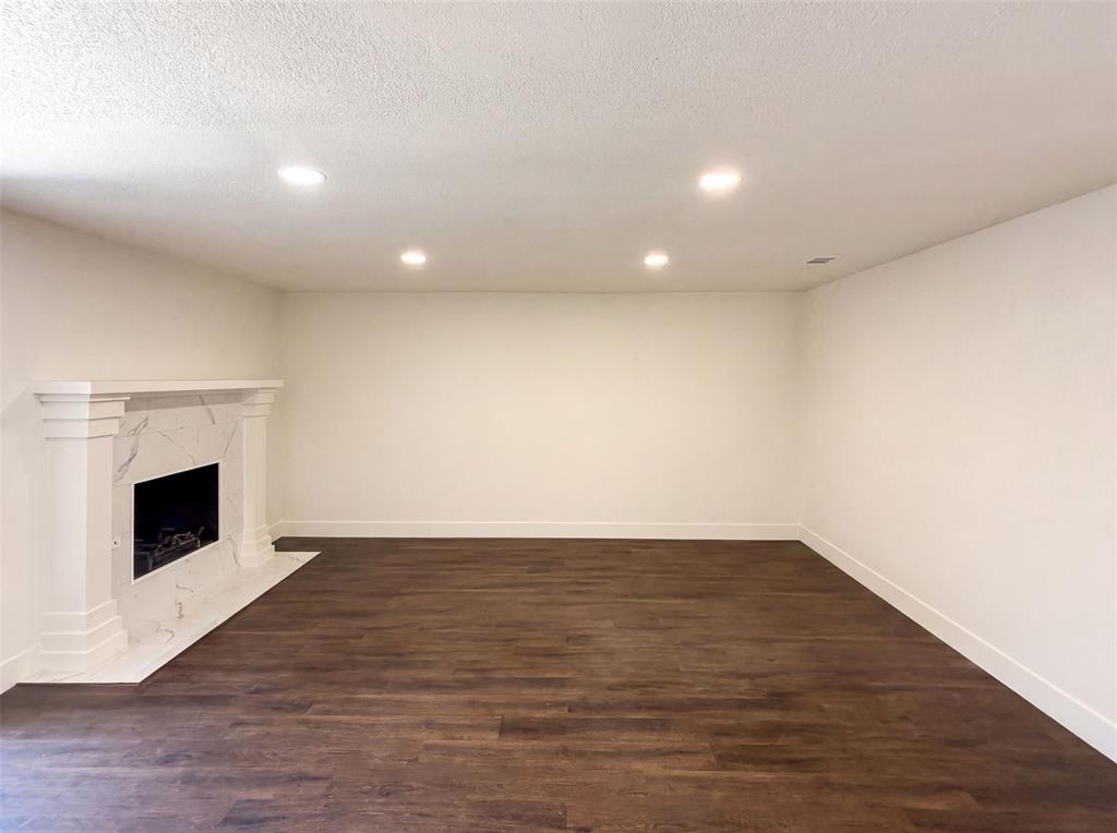 3111 Windsor Road Carrollton, TX 75007 - Photo 8 of 20