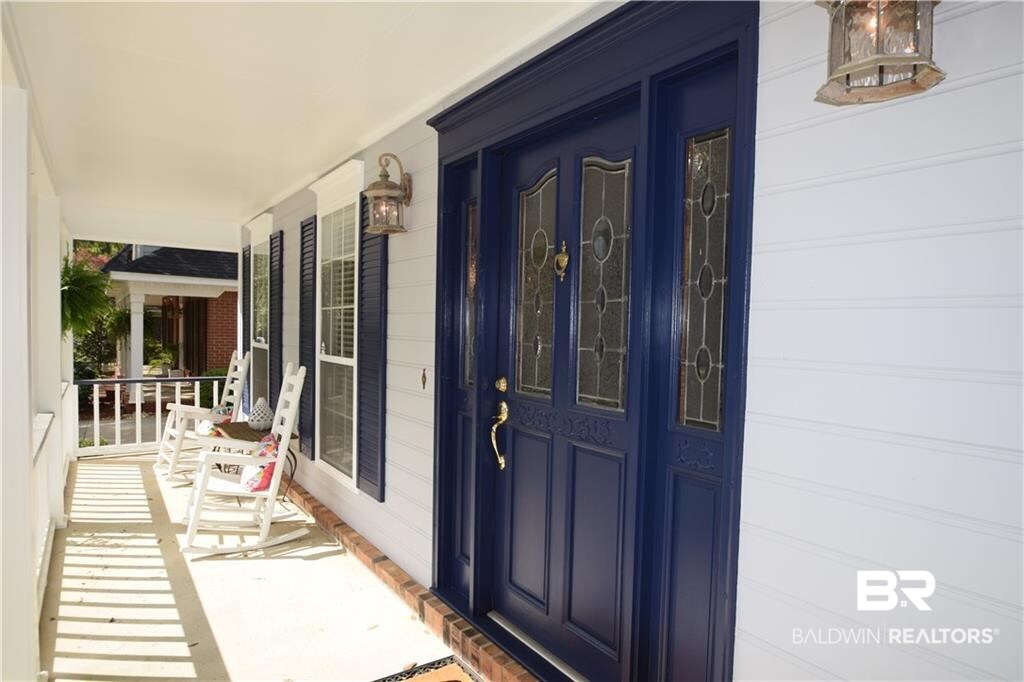 852 West Briar Court Mobile, AL 36609 - Photo 11 of 40 Gorgeous front porch is freshly painted.
