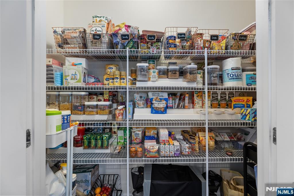 12 Marshall Lane Wood-Ridge, NJ 07075 - Photo 13 of 49