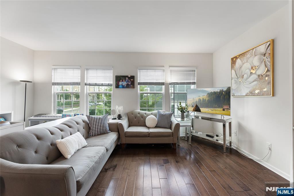 12 Marshall Lane Wood-Ridge, NJ 07075 - Photo 16 of 49