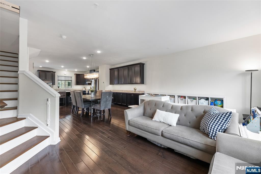 12 Marshall Lane Wood-Ridge, NJ 07075 - Photo 19 of 49