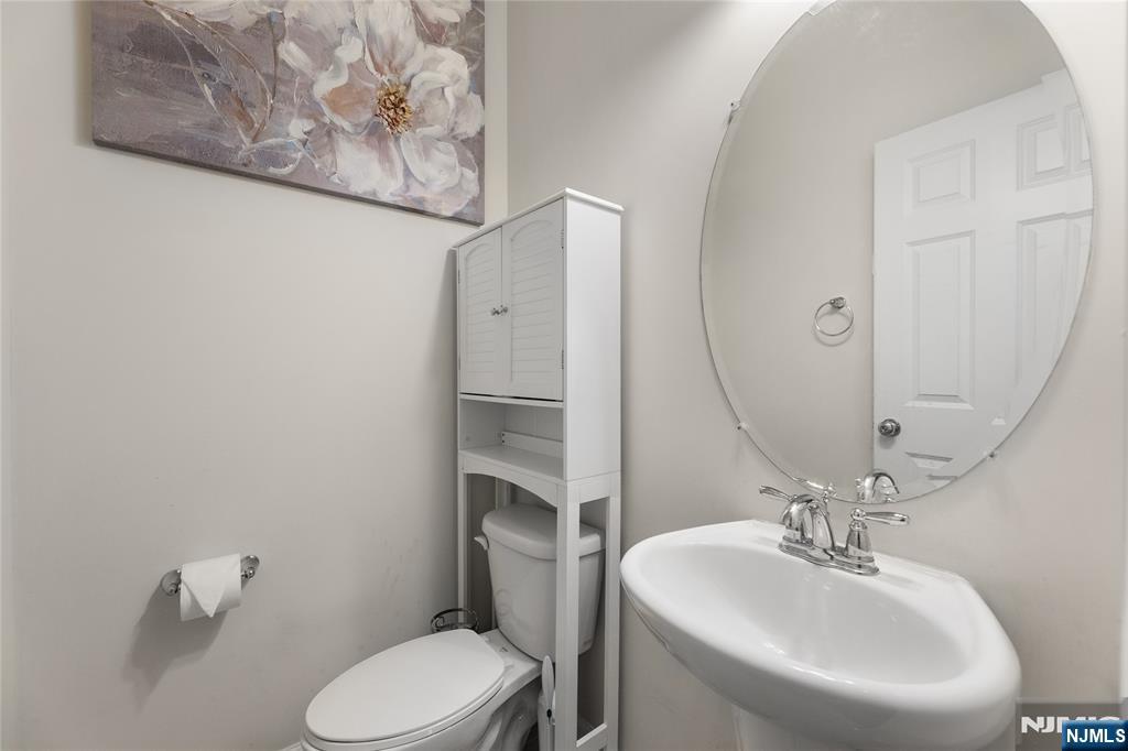 12 Marshall Lane Wood-Ridge, NJ 07075 - Photo 24 of 49