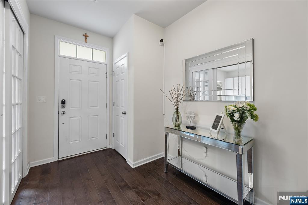 12 Marshall Lane Wood-Ridge, NJ 07075 - Photo 3 of 49