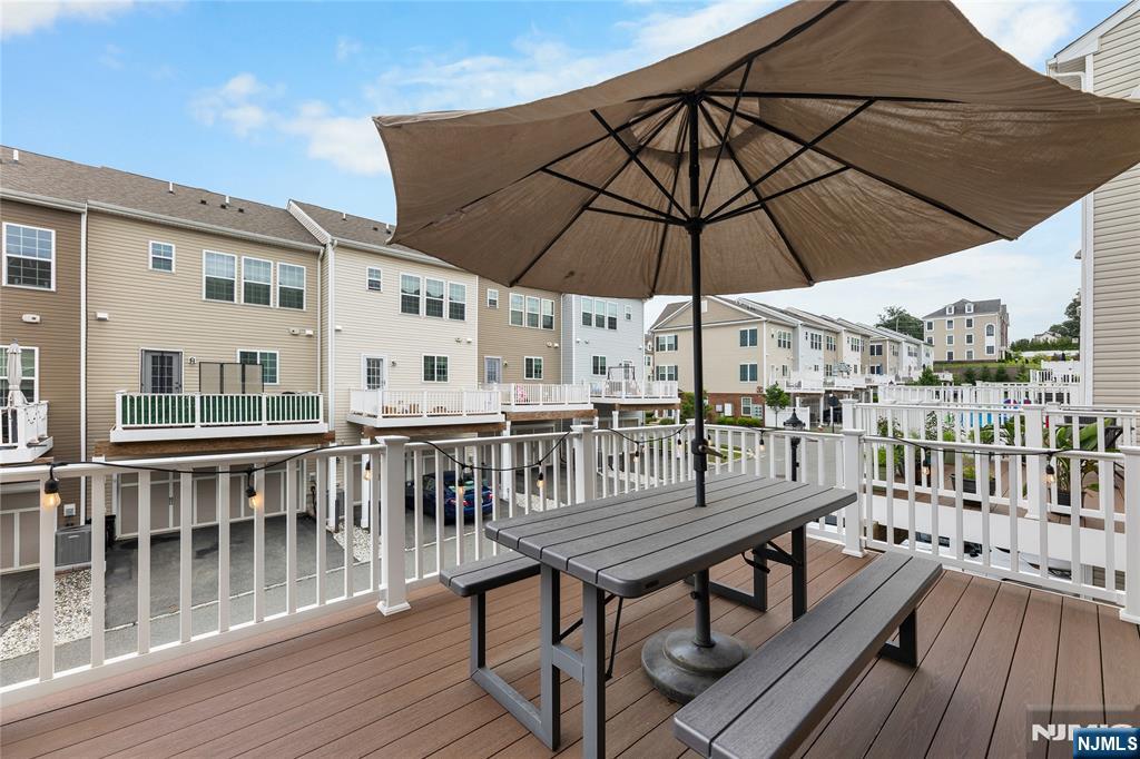 12 Marshall Lane Wood-Ridge, NJ 07075 - Photo 31 of 49