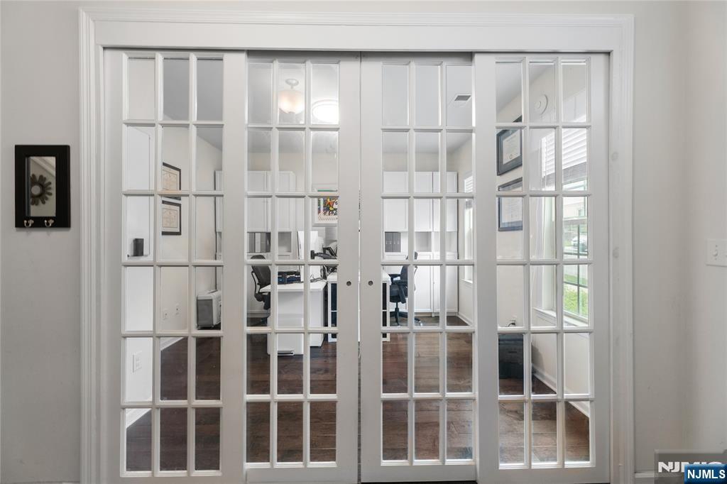 12 Marshall Lane Wood-Ridge, NJ 07075 - Photo 5 of 49