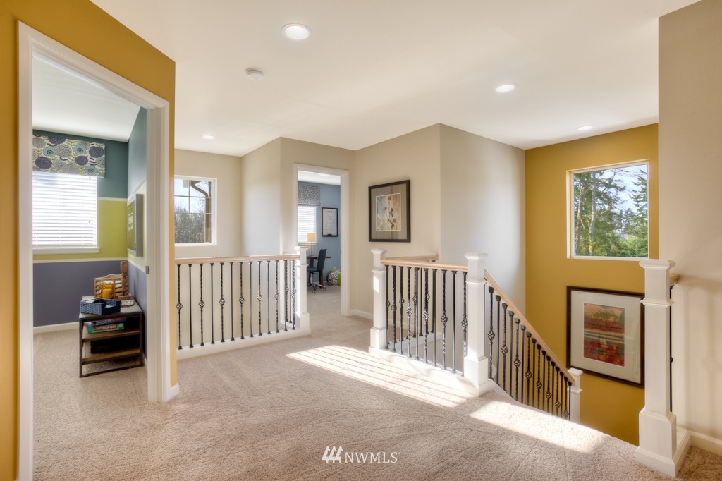 16218 Southeast 138th Place Renton, WA 98059 - Photo 14 of 20 Gallery Image 14