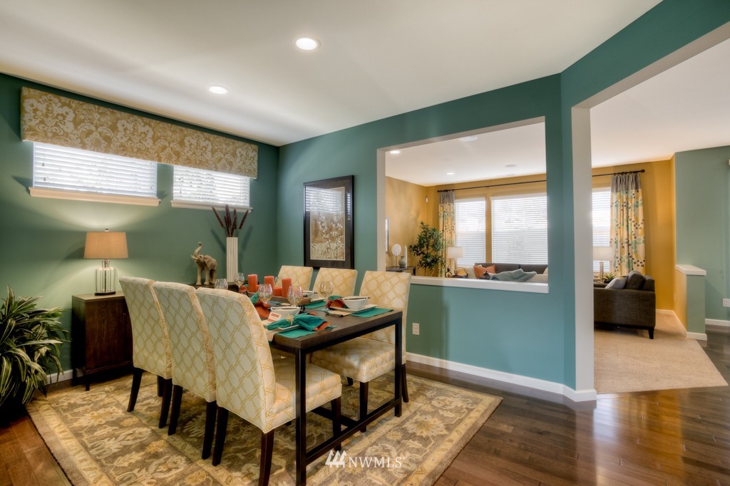 16218 Southeast 138th Place Renton, WA 98059 - Photo 4 of 20 Gallery Image 4