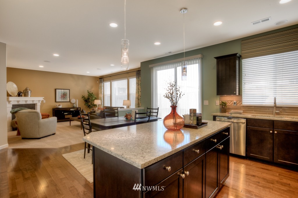 16218 Southeast 138th Place Renton, WA 98059 - Photo 10 of 20 Gallery Image 10