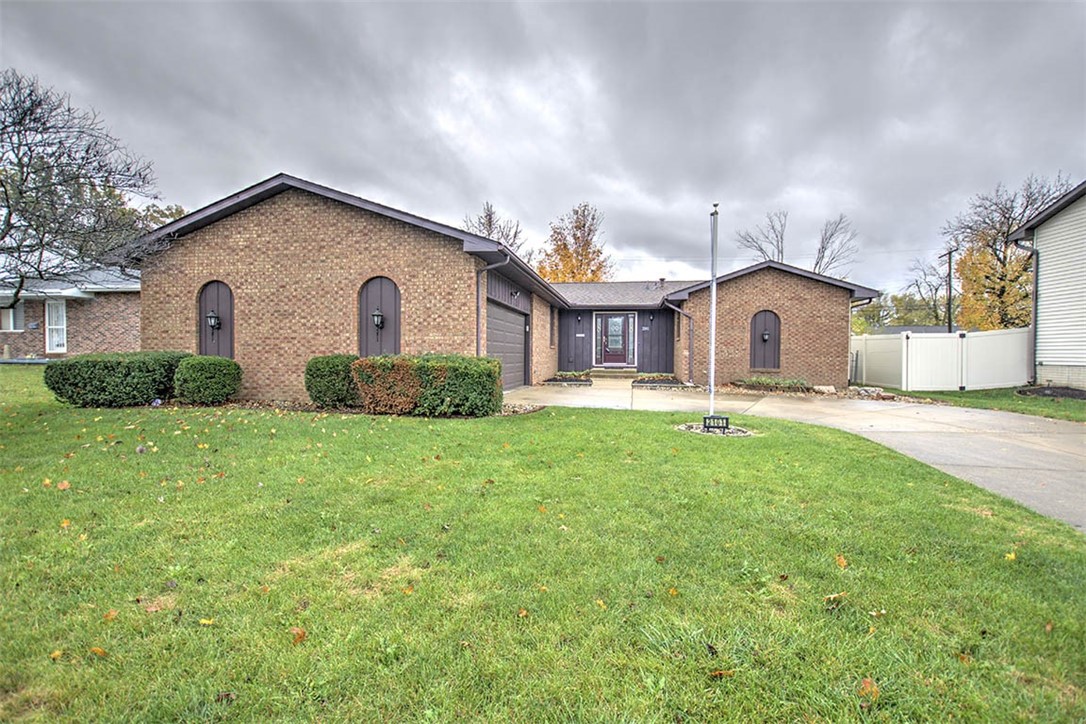 2101 Barding Avenue Decatur, IL 62526 - Photo 1 of 29