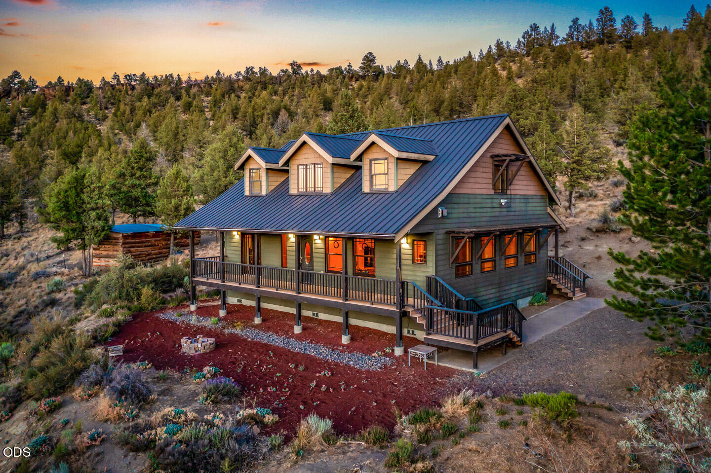 70090 McKenzie Canyon Road Sisters, OR 97759 - Photo 2 of 58