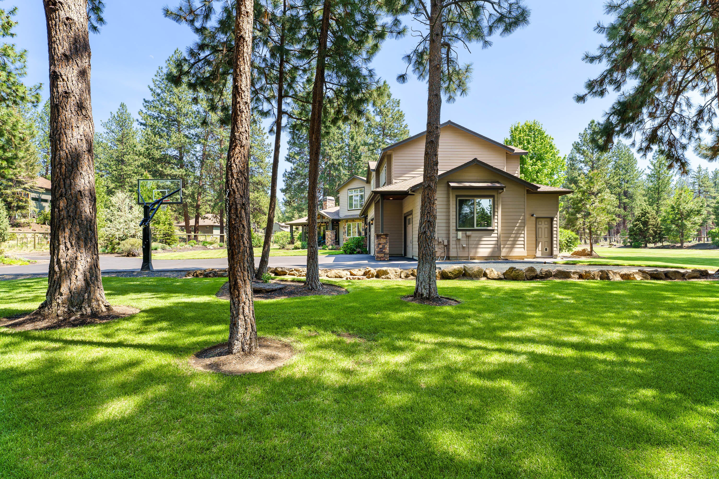 60003 West Ridgeview Drive Bend, OR 97702 - Photo 48 of 50 48