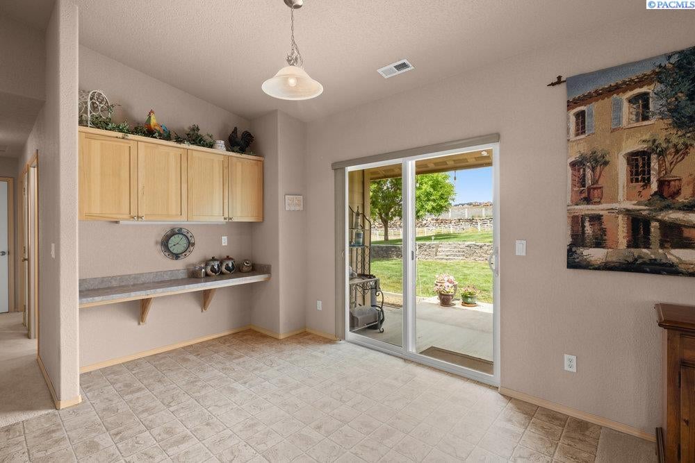 92908 East Holly Road Kennewick, WA 99338 - Photo 24 of 43 Gallery Image 24