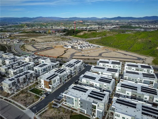 $630,000 | 27227 Diamond Peak Lane, Unit 302, Valencia, CA 91381