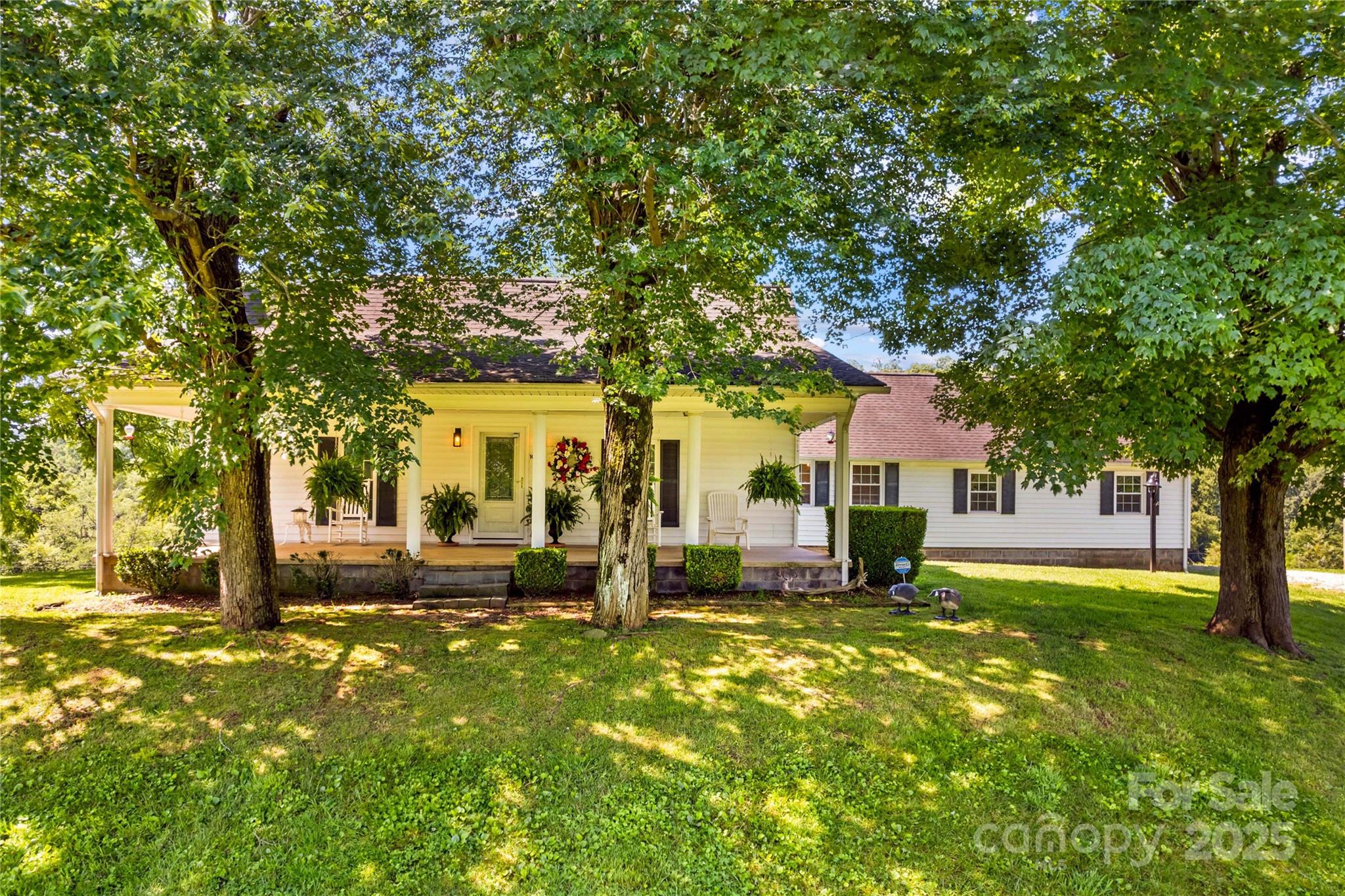 1043 Linneys Mill Road Union Grove, NC 28689 - Photo 4 of 47 Gallery Image 4