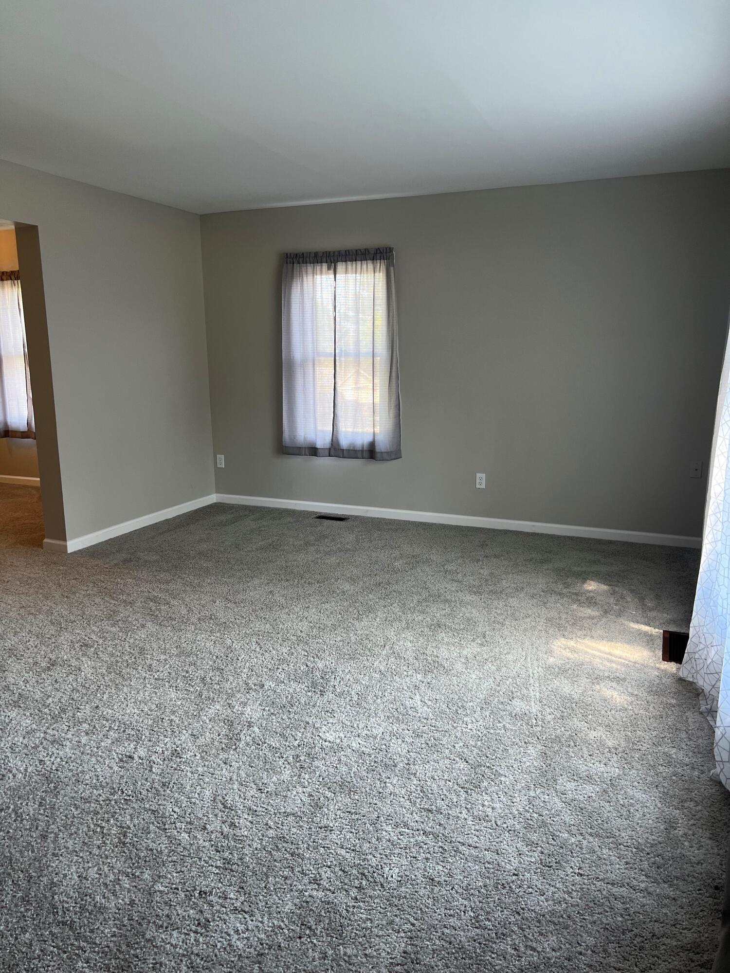 331 North Burnett Road Springfield, OH 45503 - Photo 8 of 25 Gallery Image 8
