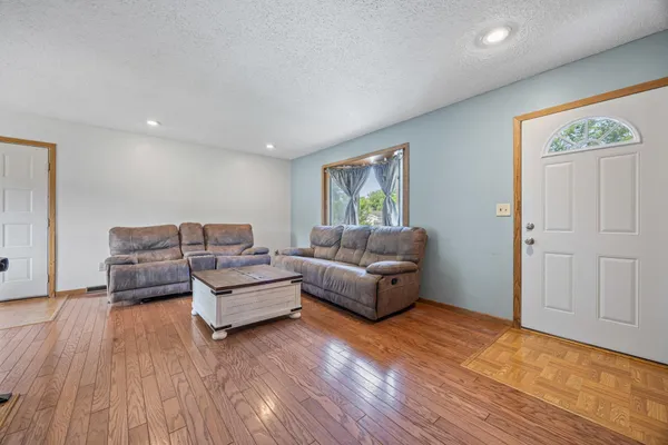 $275,000 | 901 7th Street West, West Fargo, ND 58078