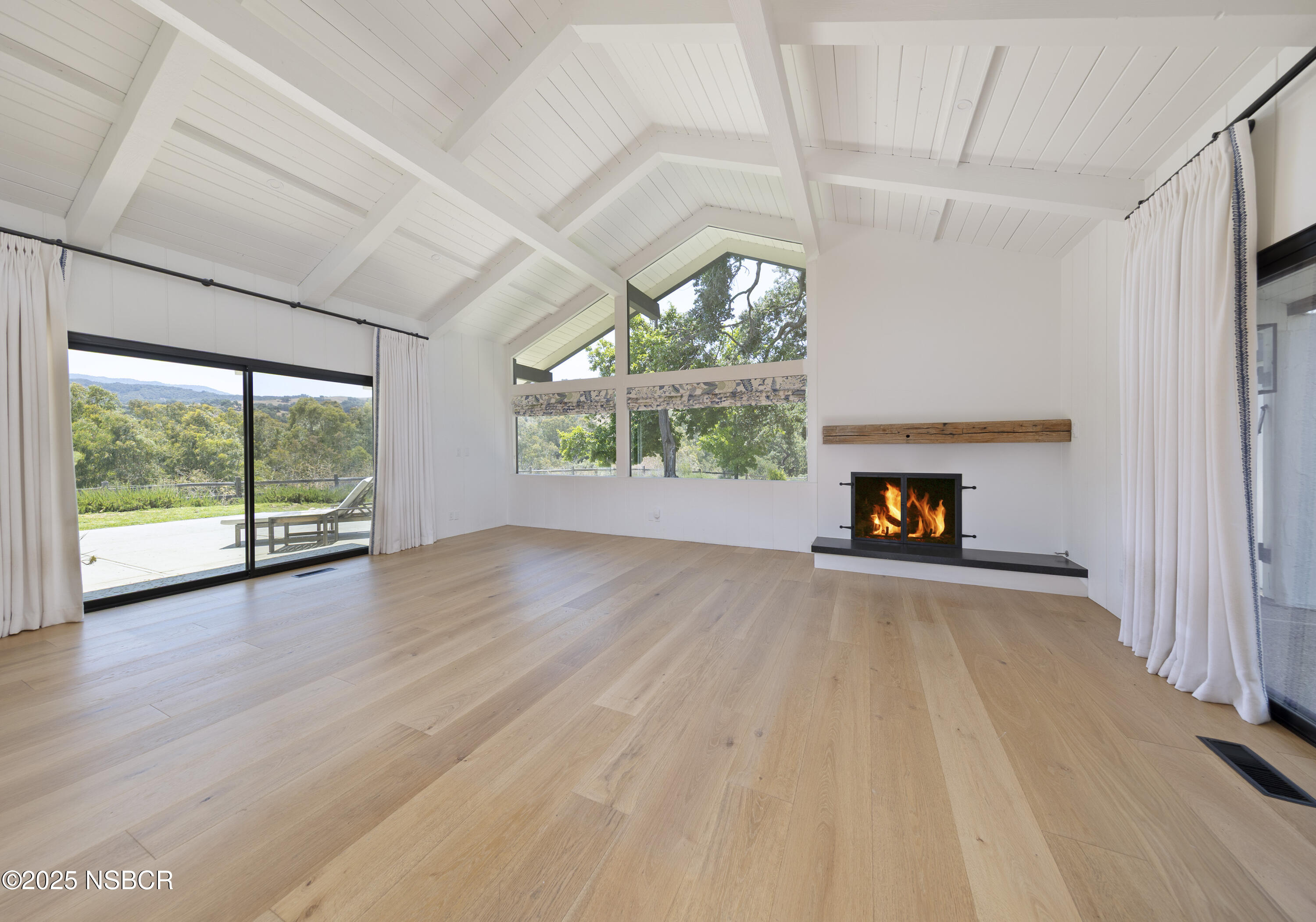 671 Rincon Drive Solvang, CA 93463 - Photo 18 of 34 Primary Bedroom
