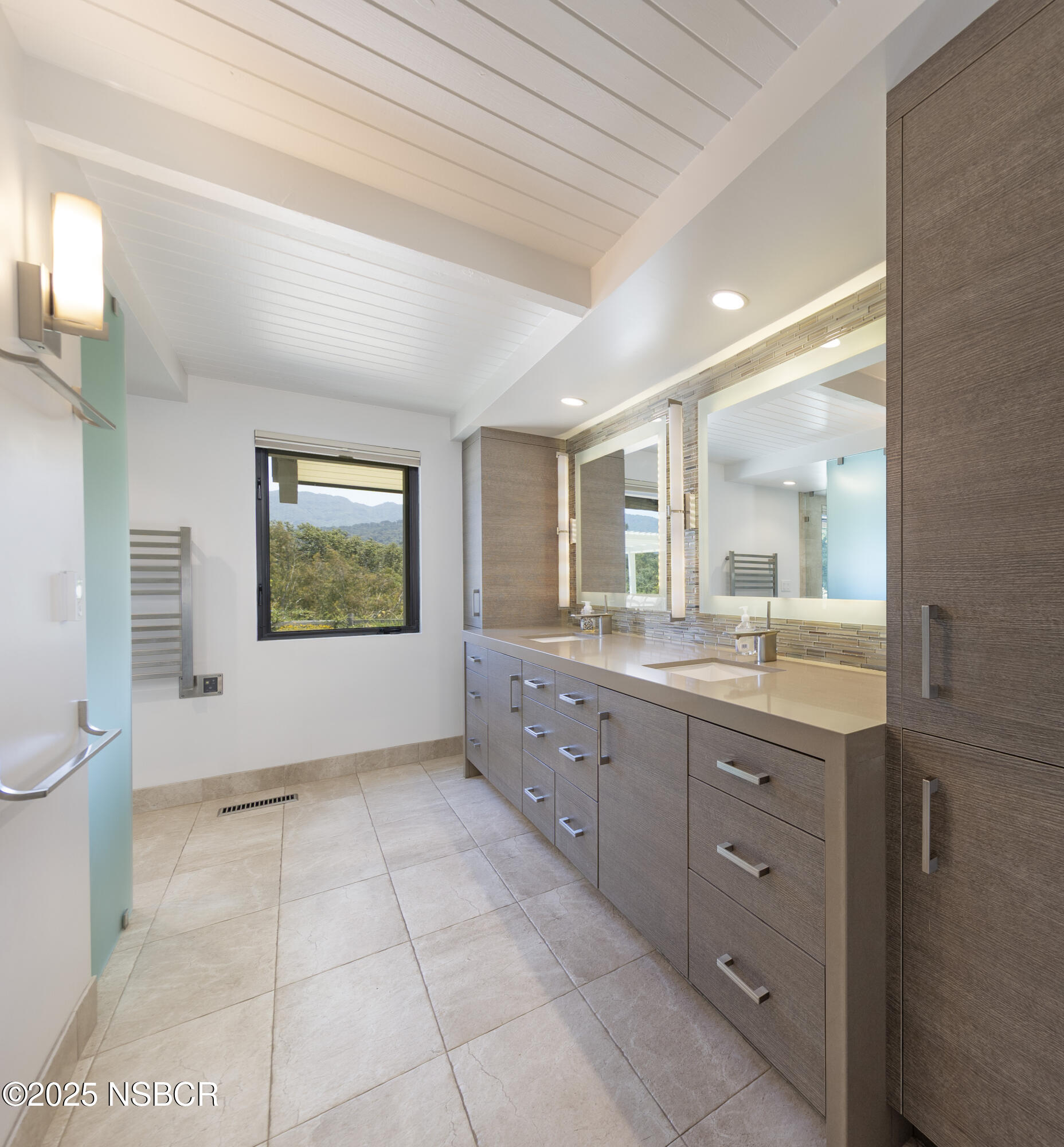 671 Rincon Drive Solvang, CA 93463 - Photo 20 of 34 Primary Bathroom