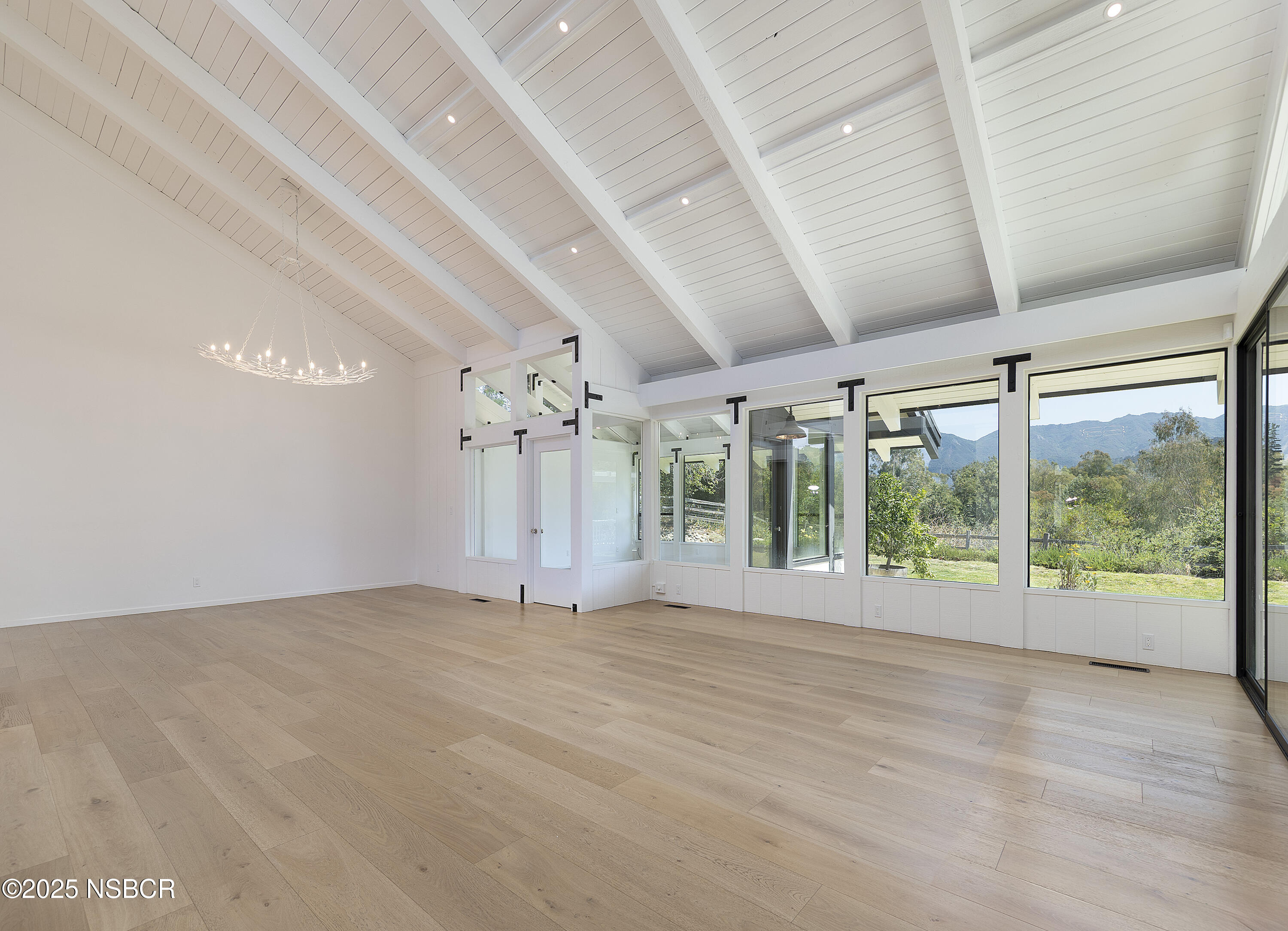 671 Rincon Drive Solvang, CA 93463 - Photo 4 of 34 Living Room