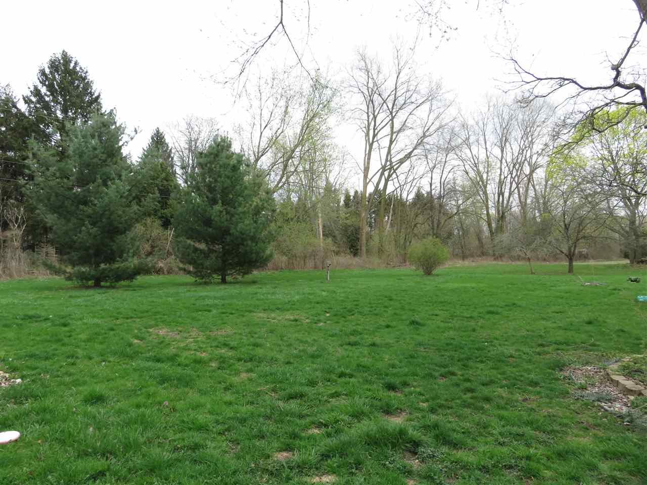 1494 East Webb Road Dewitt, MI 48820 - Photo 2 of 31 31312147-1.JPG