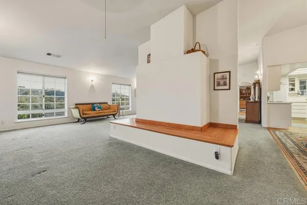 $995,000 | 2073 Willow Glen Road, Fallbrook, CA 92028