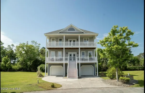 $745,000 | 132 Riverwalk Lane, Jacksonville, NC 28540