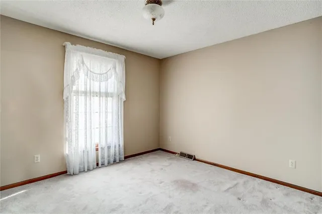 $623,500 | 416 North Buckner Tarsney Road, Buckner, MO 64016