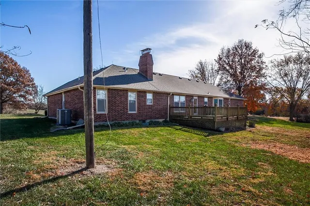 $623,500 | 416 North Buckner Tarsney Road, Buckner, MO 64016