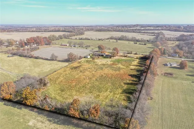 $623,500 | 416 North Buckner Tarsney Road, Buckner, MO 64016