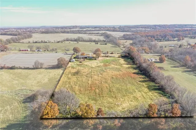 $623,500 | 416 North Buckner Tarsney Road, Buckner, MO 64016