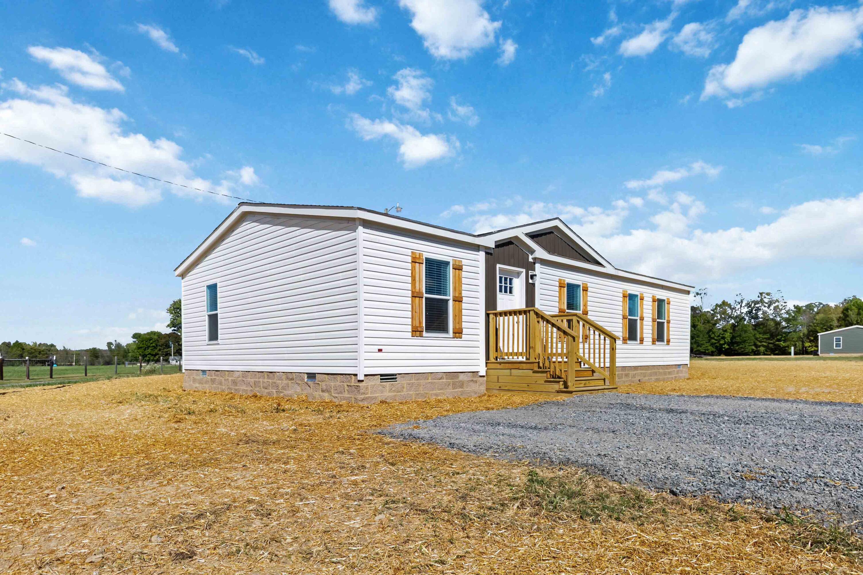 818 Clear Fork Road Russell Springs, KY 42642 - Photo 2 of 40 001
