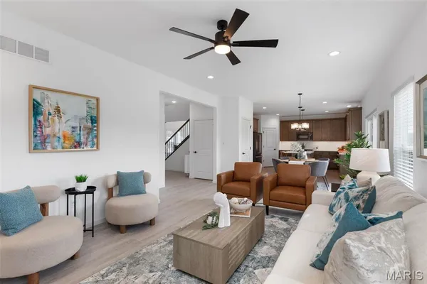 $313,900 | 2 Royal Ii At Parkview Manors, Pacific, MO 63069