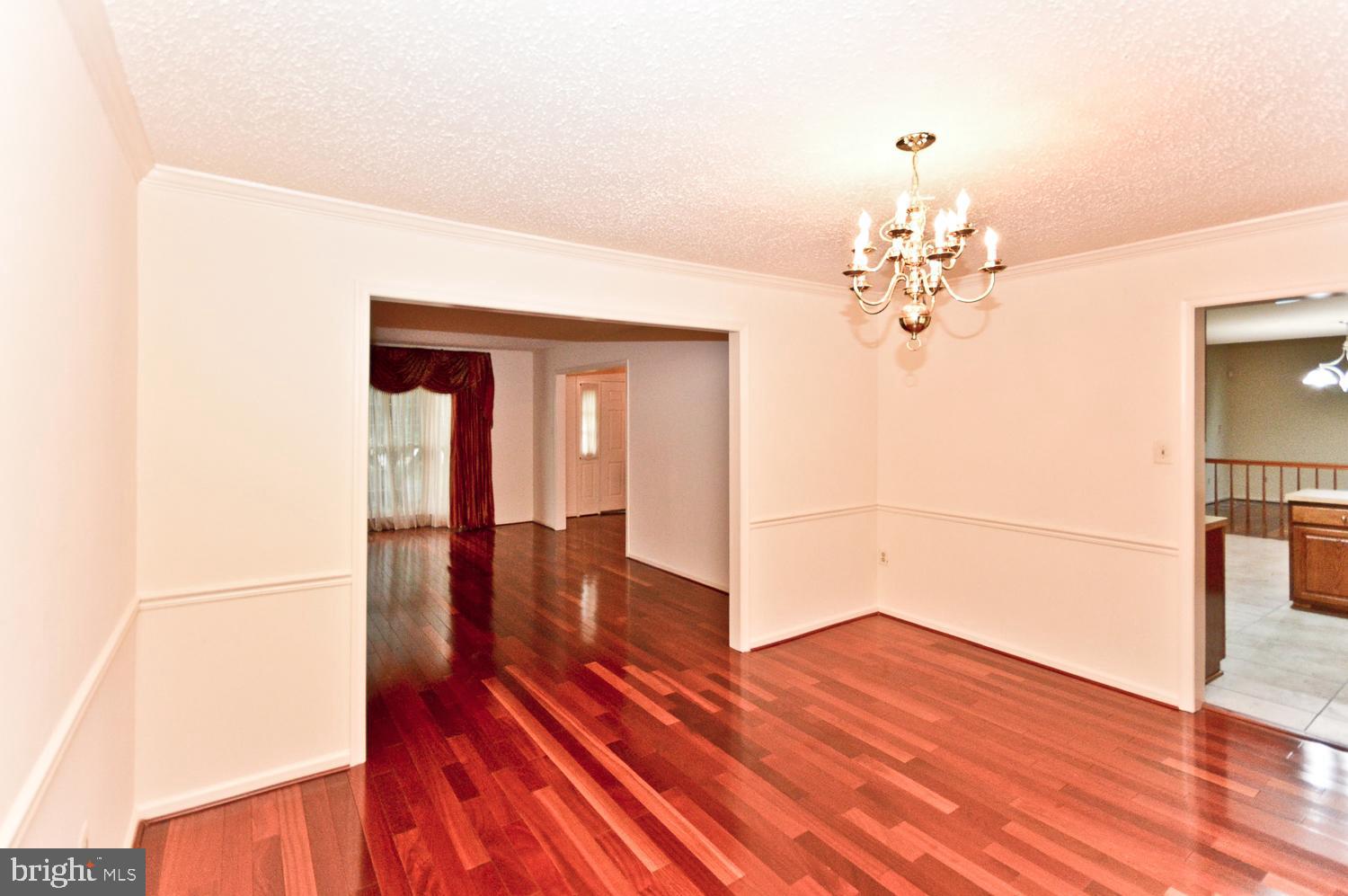 17 Coachlamp Court Silver Spring, MD 20906 - Photo 12 of 42 Dining Room